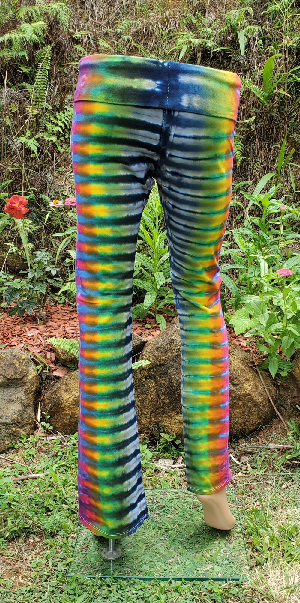 adult-yoga-pants-size-large-tie-dye-zach